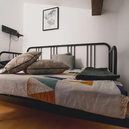 Bright And Modern Flat In Carmes District アパート トゥールーズ